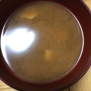 無水鍋で作る　お豆腐のお味噌汁